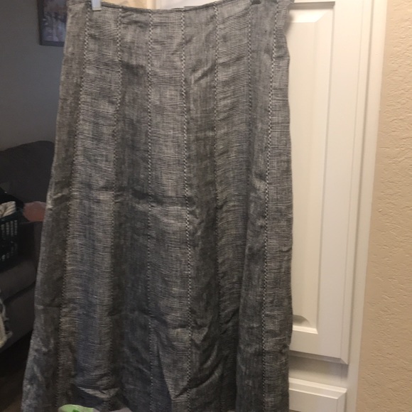 Sara Isabella black and white long skirt NWT - Picture 4 of 10